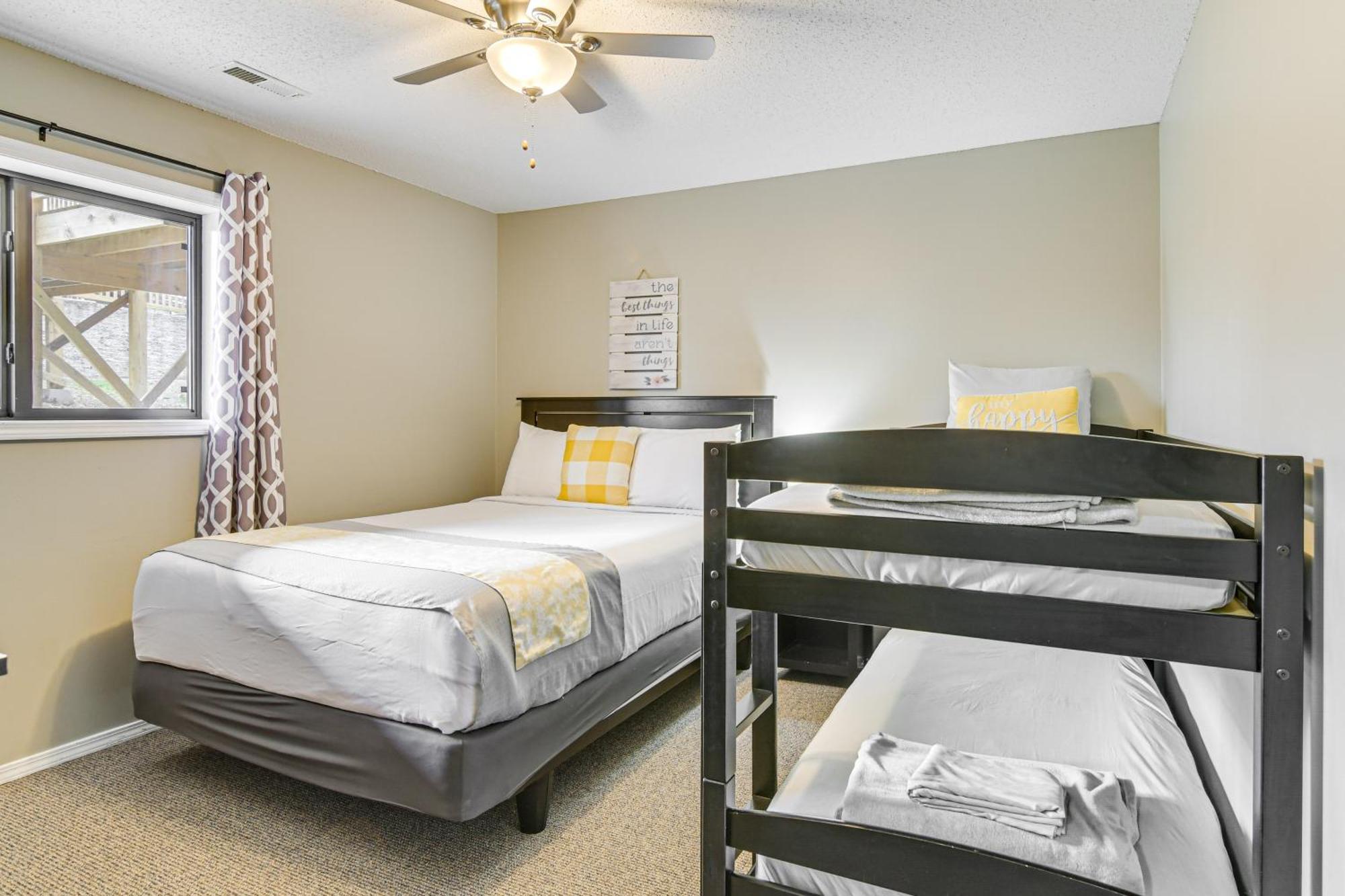 Inviting Branson West Condo With Pool Access Zewnętrze zdjęcie
